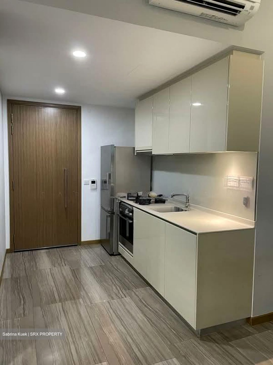 Lakeville (D22), Condominium #553226041